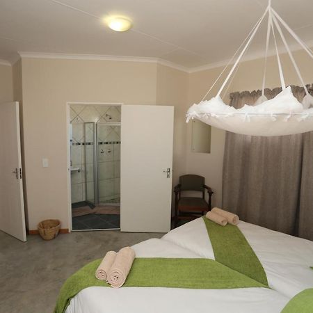 דירות אוס Orange House Self Catering מראה חיצוני תמונה